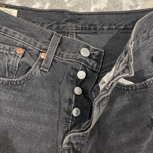 COPY - Levi’s Jeans - Picture 2 of 4